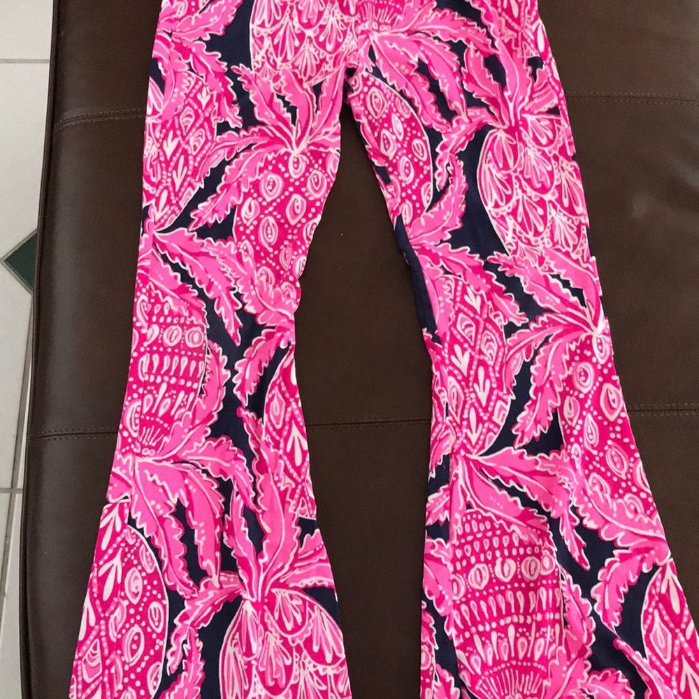 Lilly Pulitzer flare leg pants size 8-10